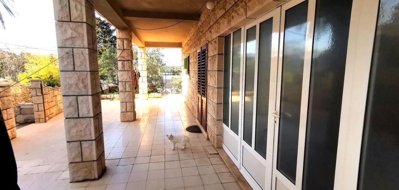 Big House For 14 People In Centre Of Lumbarda Apartment Exterior photo